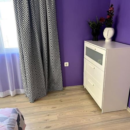 Lovely 2-Bedroom Rental Unit In Sofia Exteriör bild